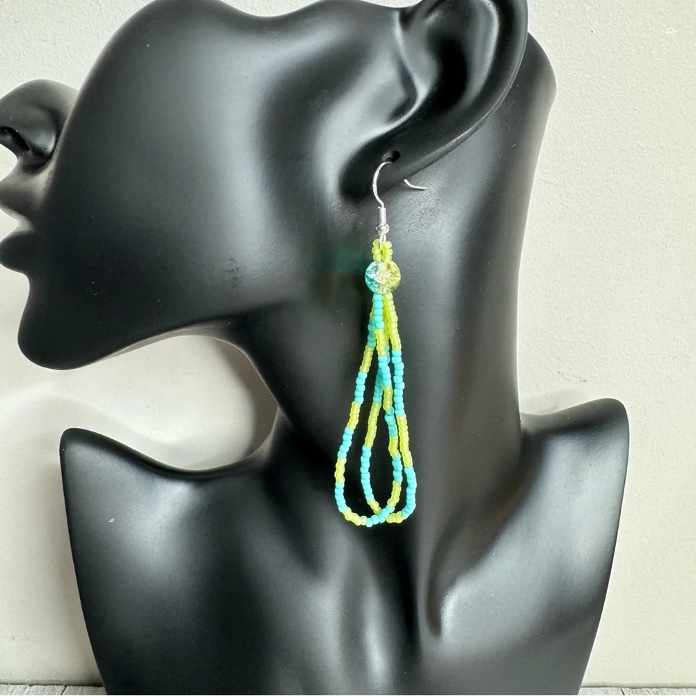 Seed Beaded Tear Drop Earrings Handmade 3.5”‎ Turquoise Chartreuse Crackle